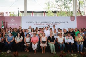 Gobierno del Estado entrega herramientas para fortalecer emprendimientos en Yucatán